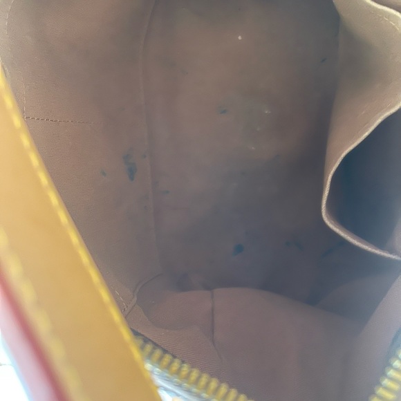 Louis Vuitton Sully MM Purse - Picture 12 of 12